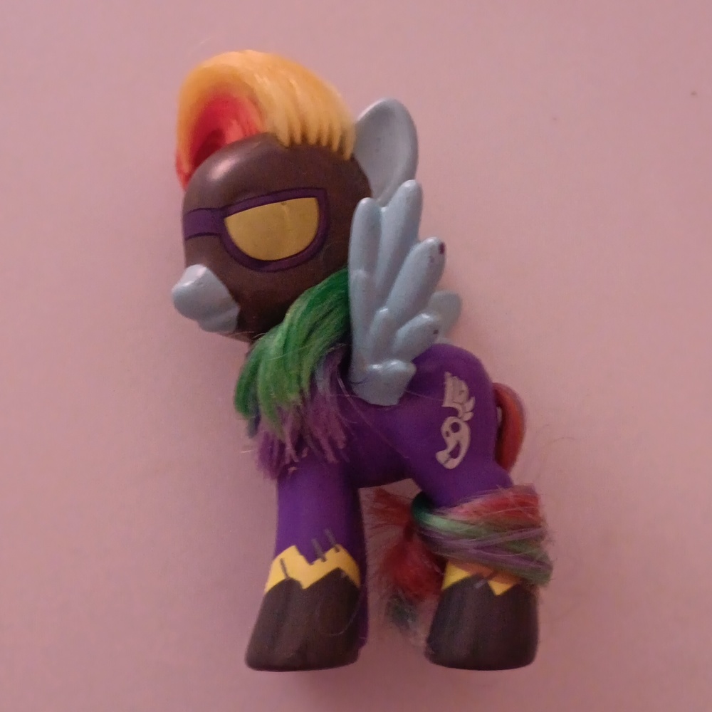 Rainbowdash Shadow Bolts